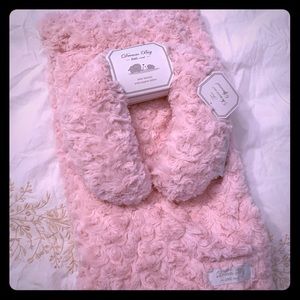 Brand new soft baby blanket for girls